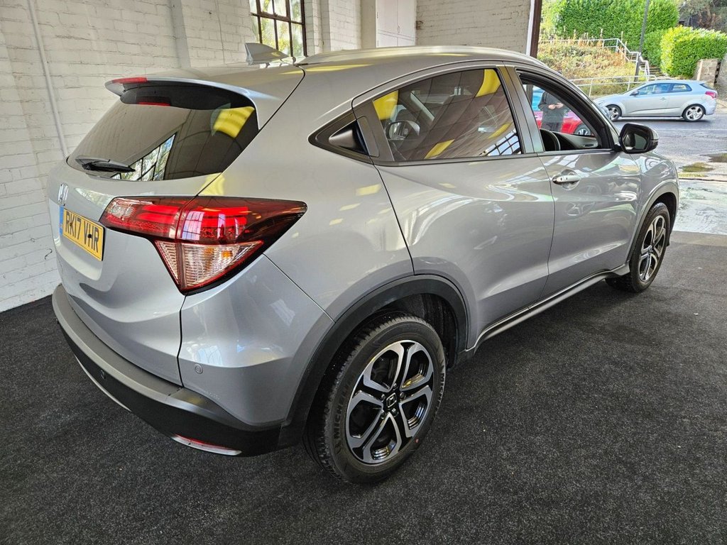 Used Honda HR-V 2017 for sale - 76304161: Photo 9