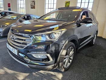 Used Hyundai Santa Fe 2017 for sale - 76069167: Photo