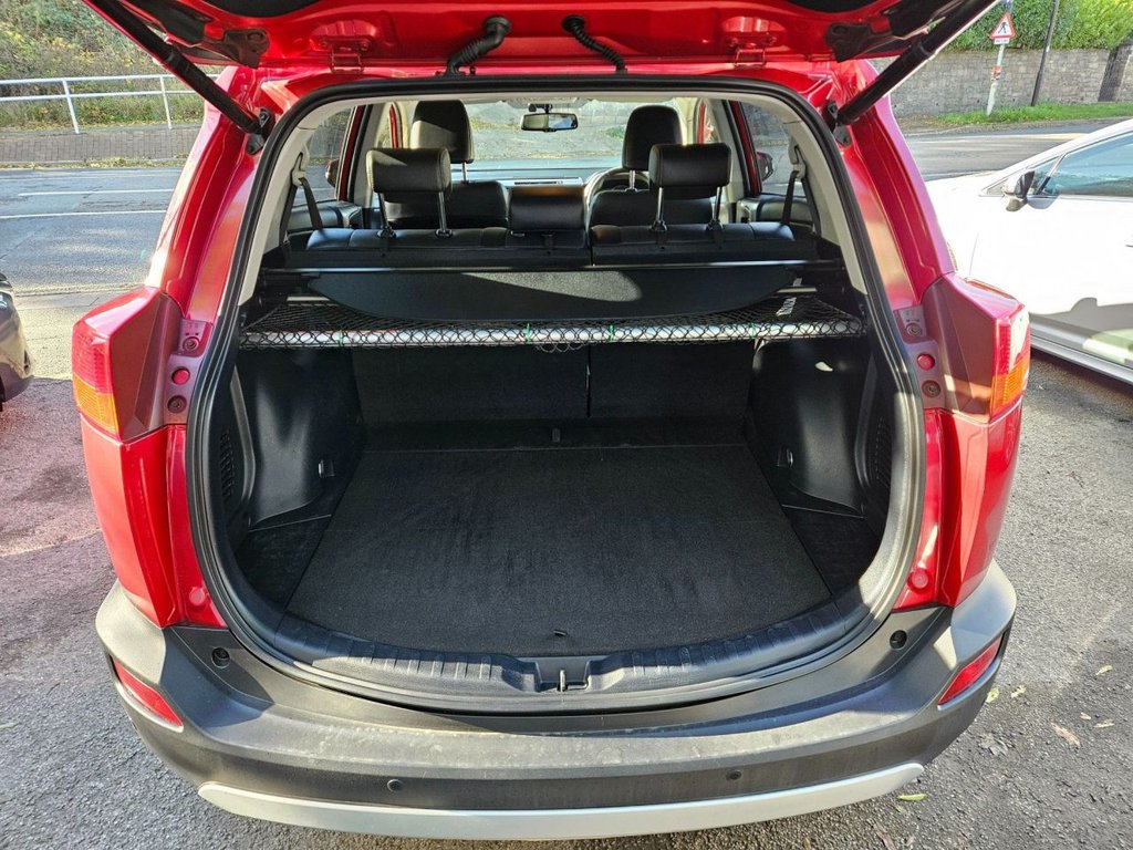 Used Toyota RAV4 2015 for sale - 76368176: Photo 17