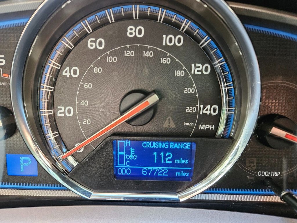 Used Toyota RAV4 2015 for sale - 76368176: Photo 21