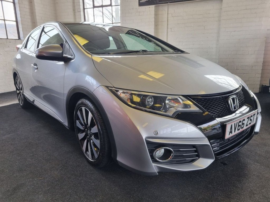 Used Honda Civic 2016 for sale - 76092649: Photo 1