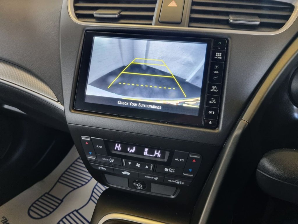 Used Honda Civic 2016 for sale - 76092649: Photo 24