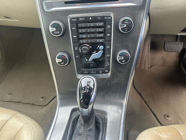 Used Volvo XC60 2014 for sale - 76291756: Photo 15