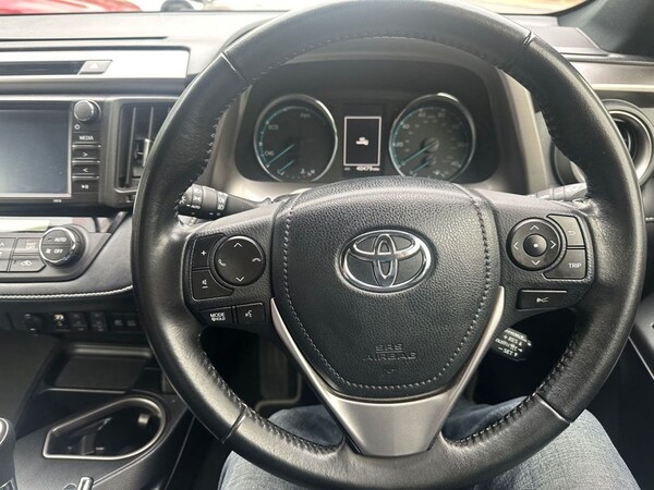 Used Toyota RAV4 2017 for sale - 76291403: Photo 31
