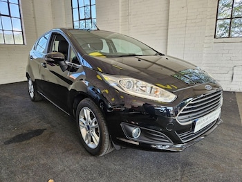 Used Ford Fiesta 2017 for sale - 76068633: Photo