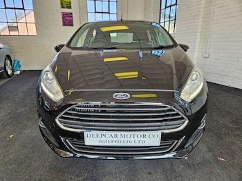 Used Ford Fiesta 2017 for sale - 76068633: Photo