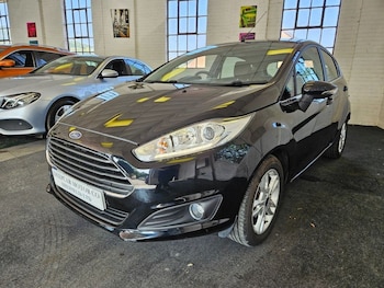 Used Ford Fiesta 2017 for sale - 76068633: Photo