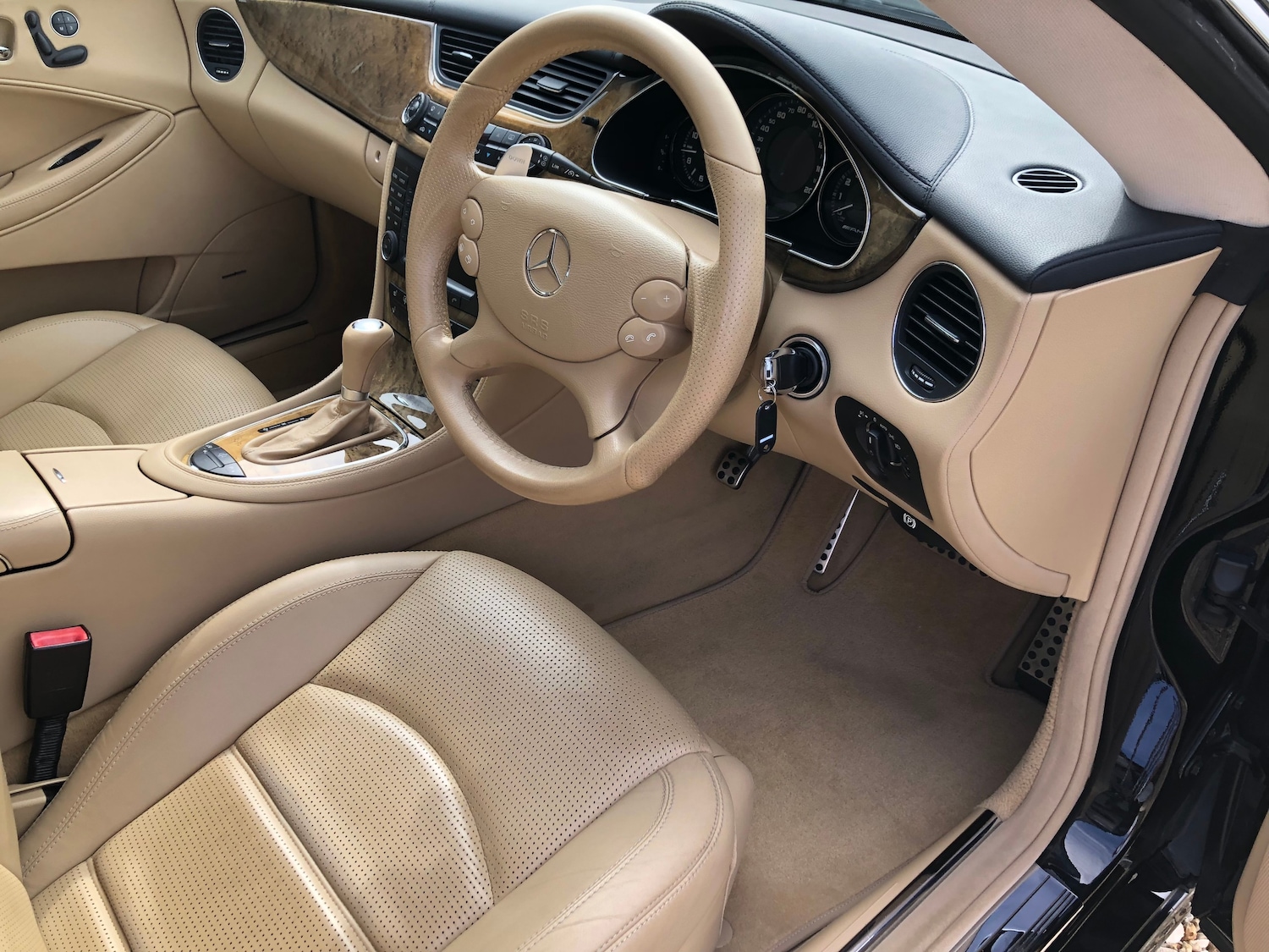 Used Mercedes-Benz CLS 2006 for sale - 77104123: Photo 70