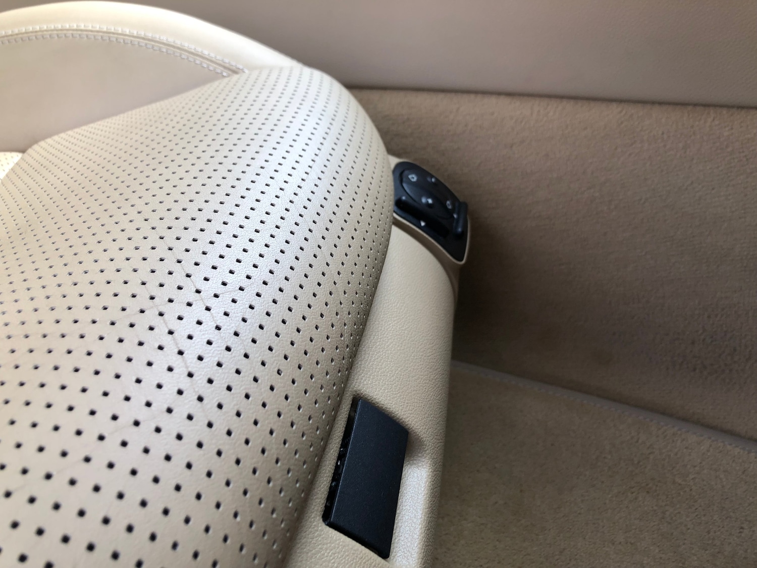 Used Mercedes-Benz CLS 2006 for sale - 77104123: Photo 93