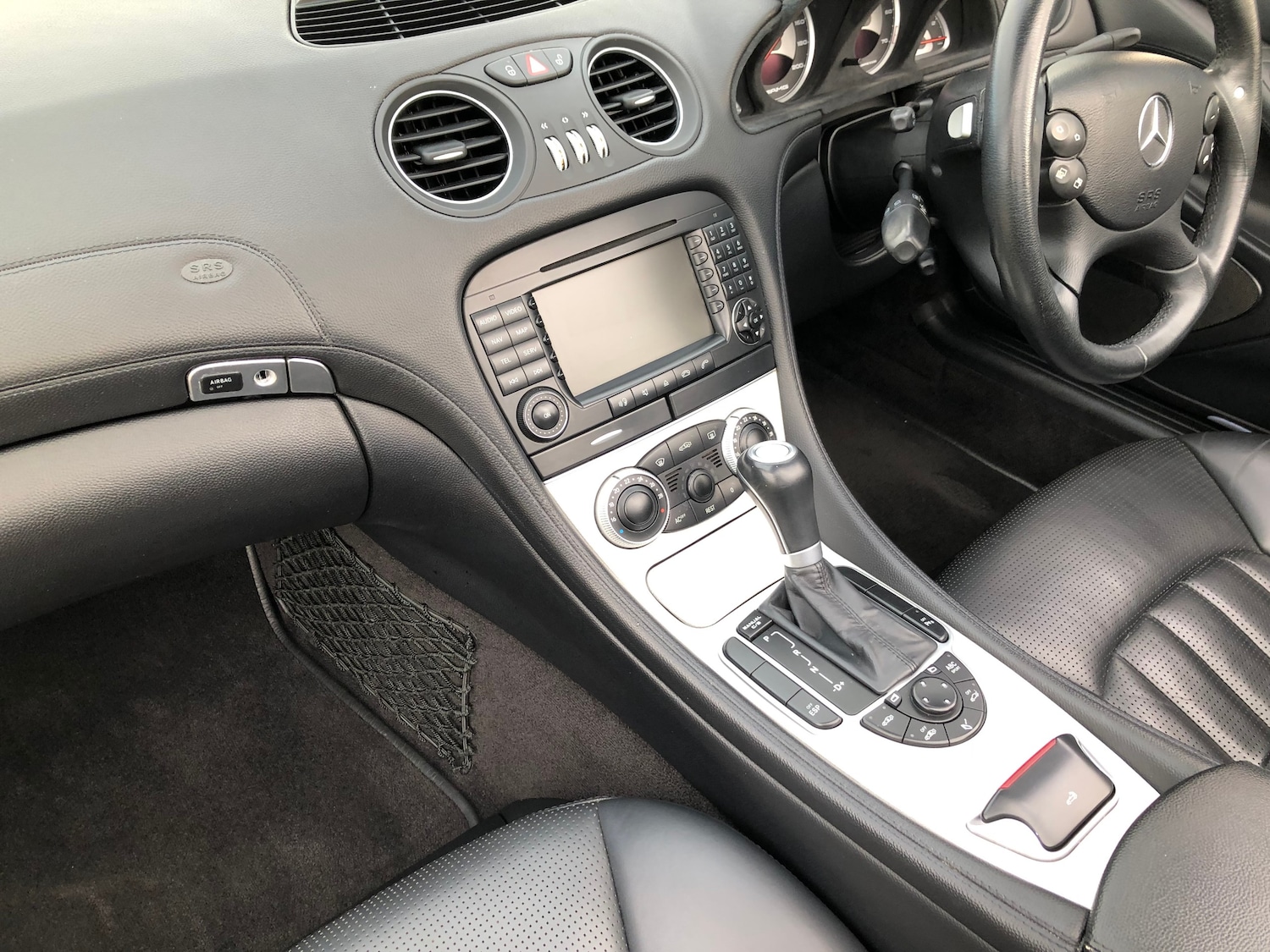 Used Mercedes-Benz SL 2005 for sale - 77104127: Photo 51