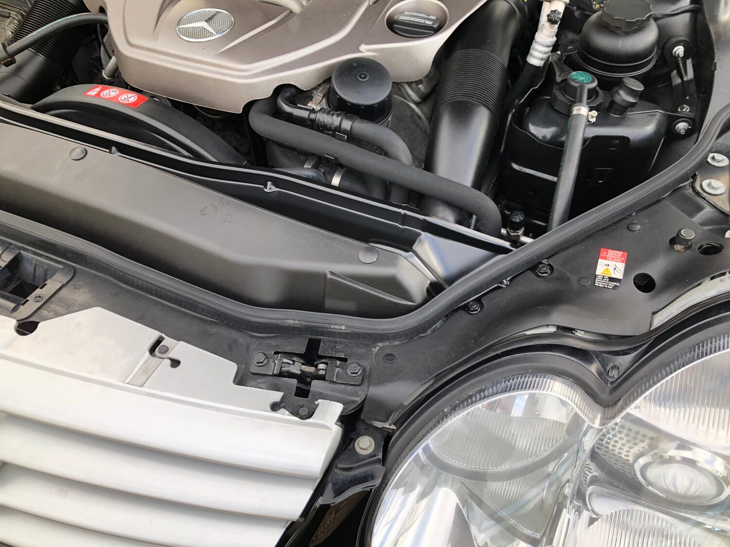 Used Mercedes-Benz SL 2005 for sale - 77104127: Photo 75