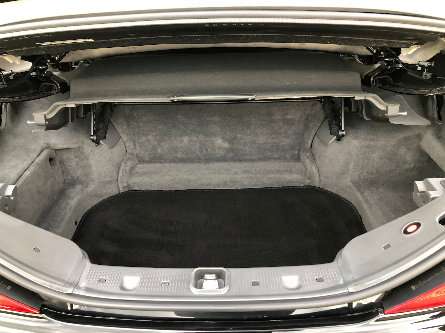 Used Mercedes-Benz SL 2005 for sale - 77104127: Photo 80