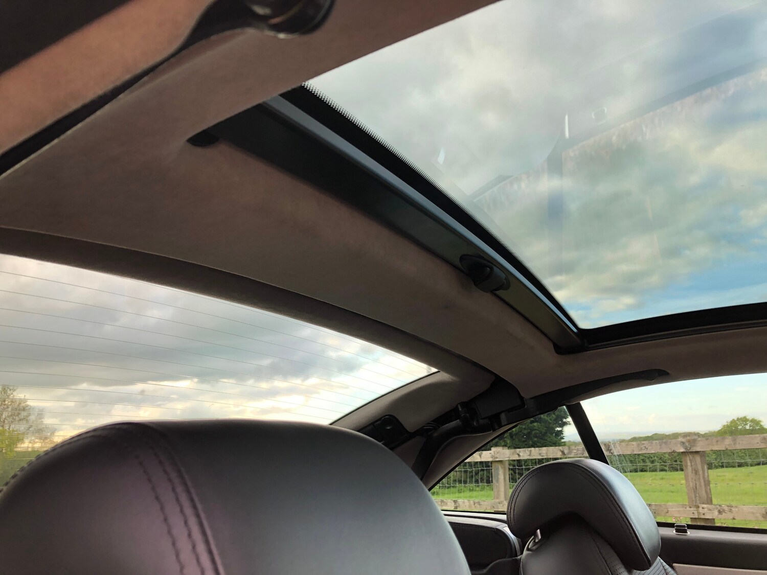 Used Mercedes-Benz SL 2005 for sale - 77104127: Photo 86