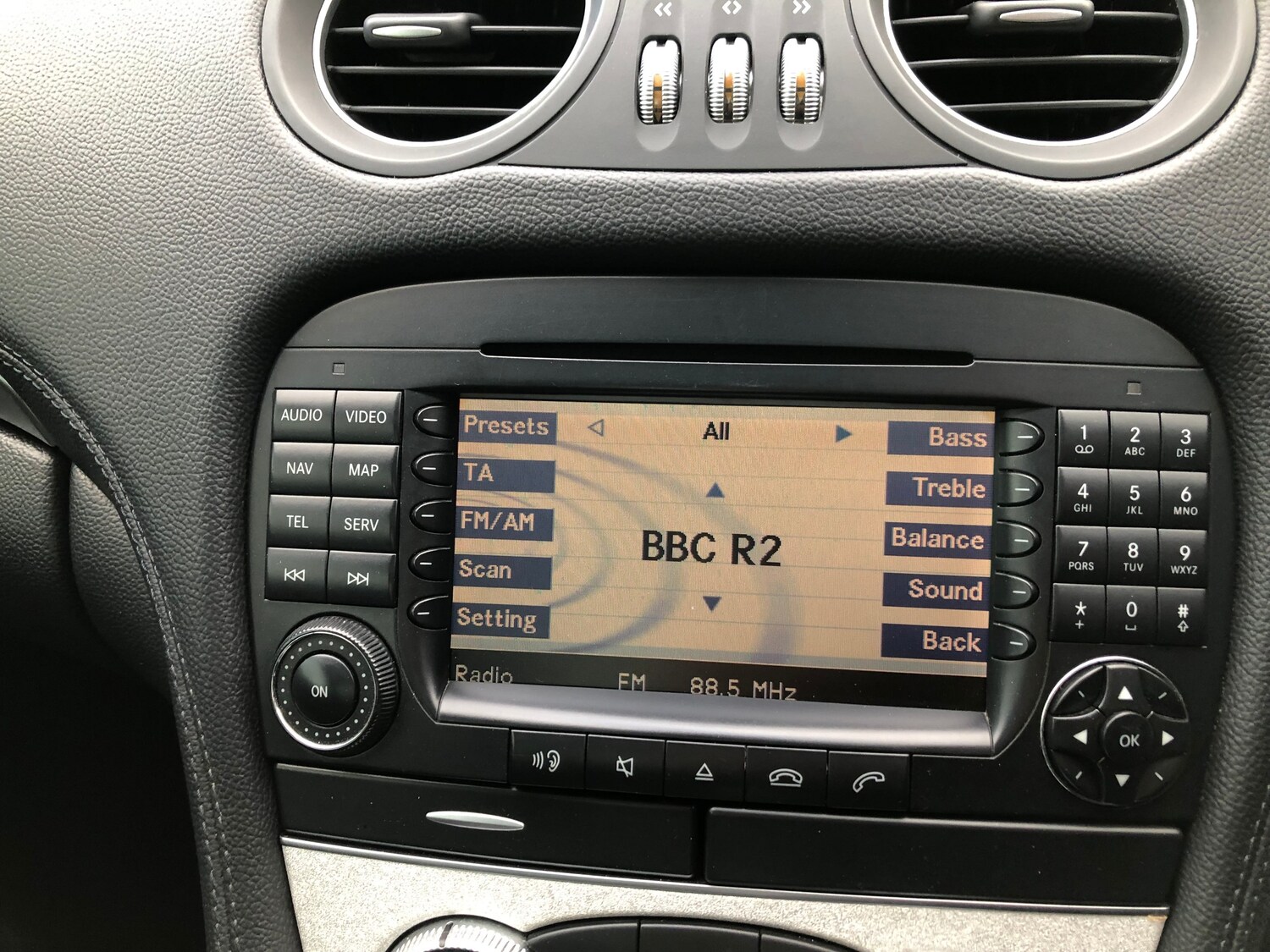 Used Mercedes-Benz SL 2005 for sale - 77104127: Photo 90