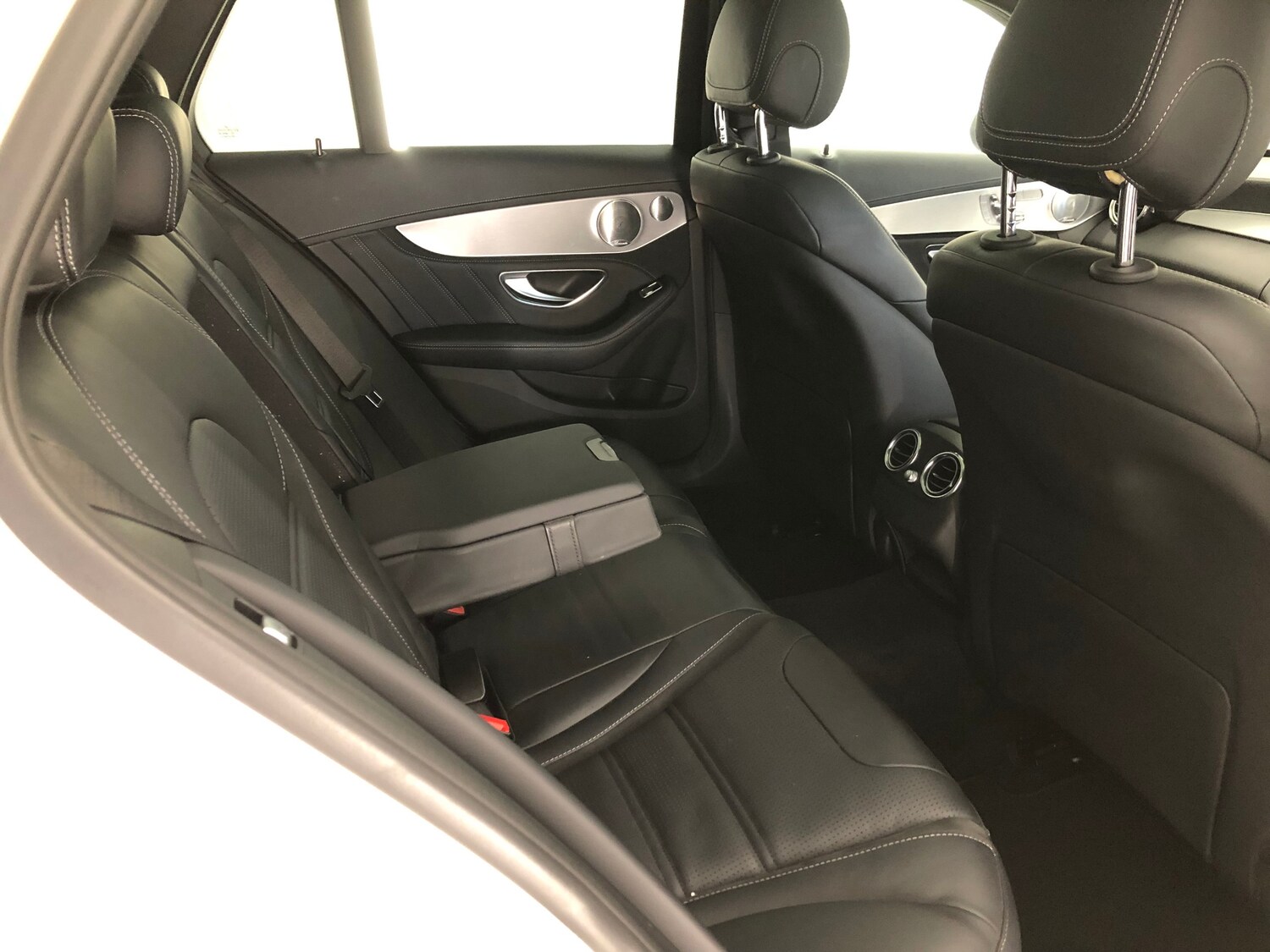 Used Mercedes-Benz C Class 2016 for sale - 77104126: Photo 42