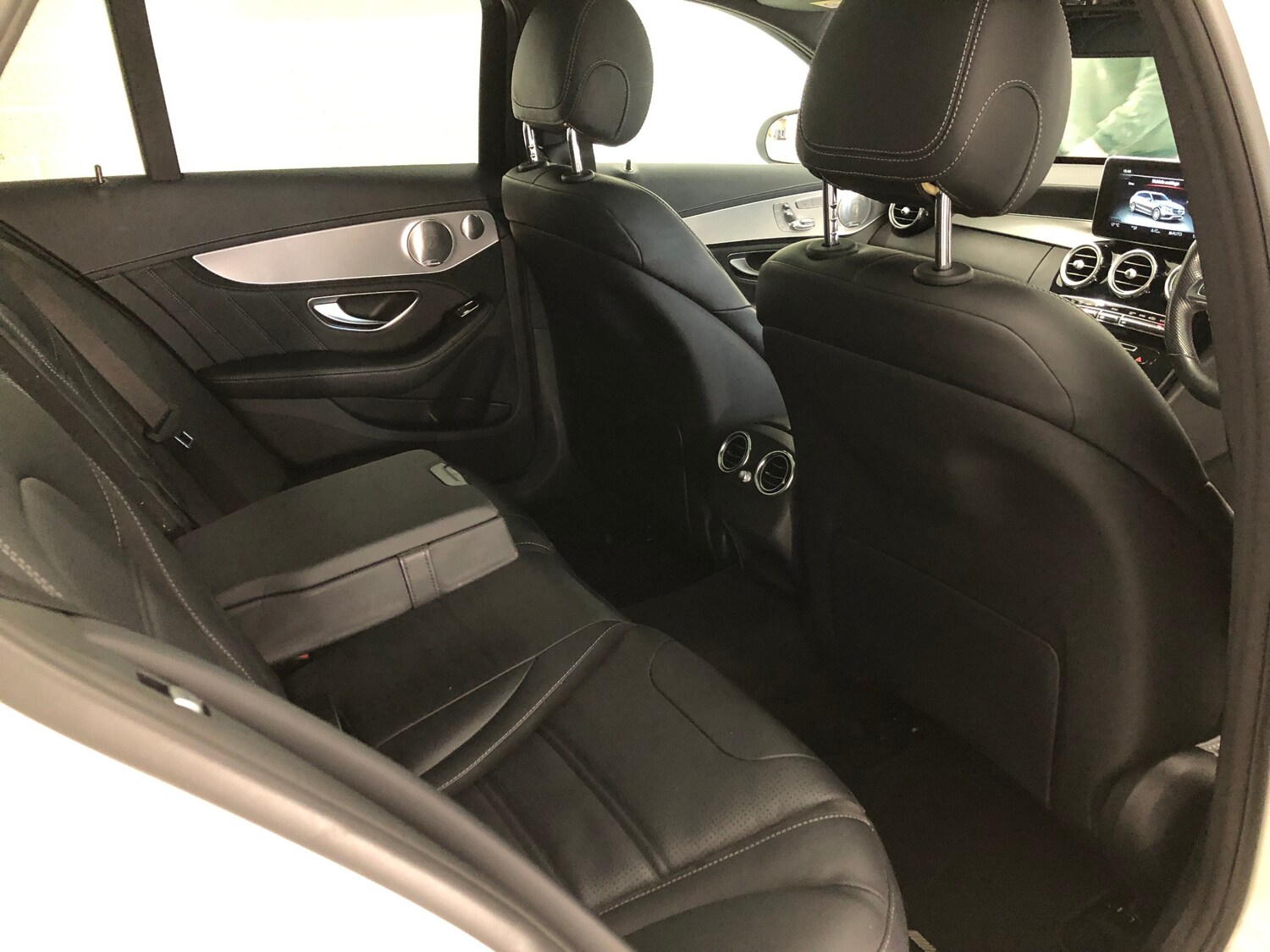 Used Mercedes-Benz C Class 2016 for sale - 77104126: Photo 43