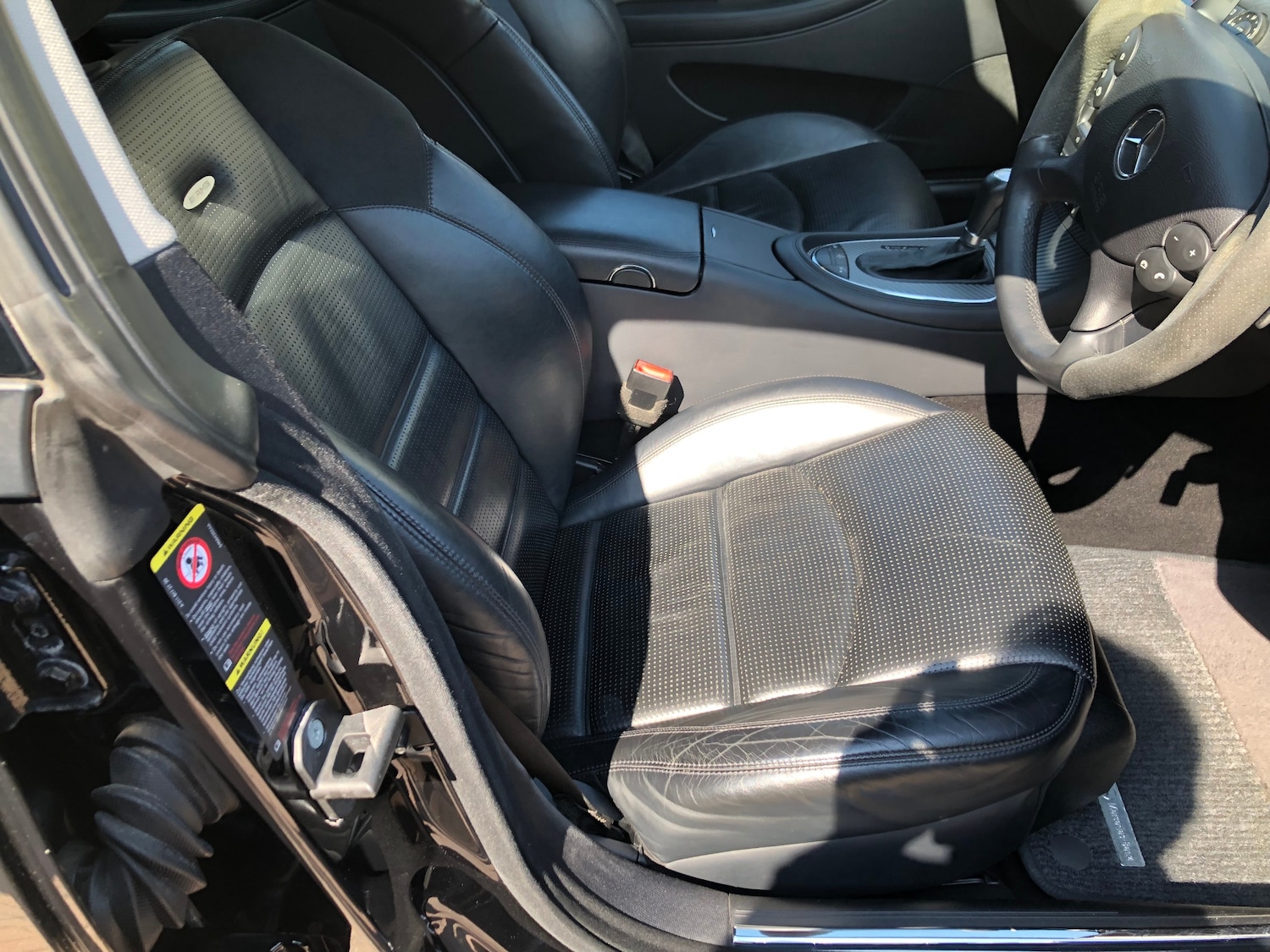 Used Mercedes-Benz CLS 2005 for sale - 77104125: Photo 57