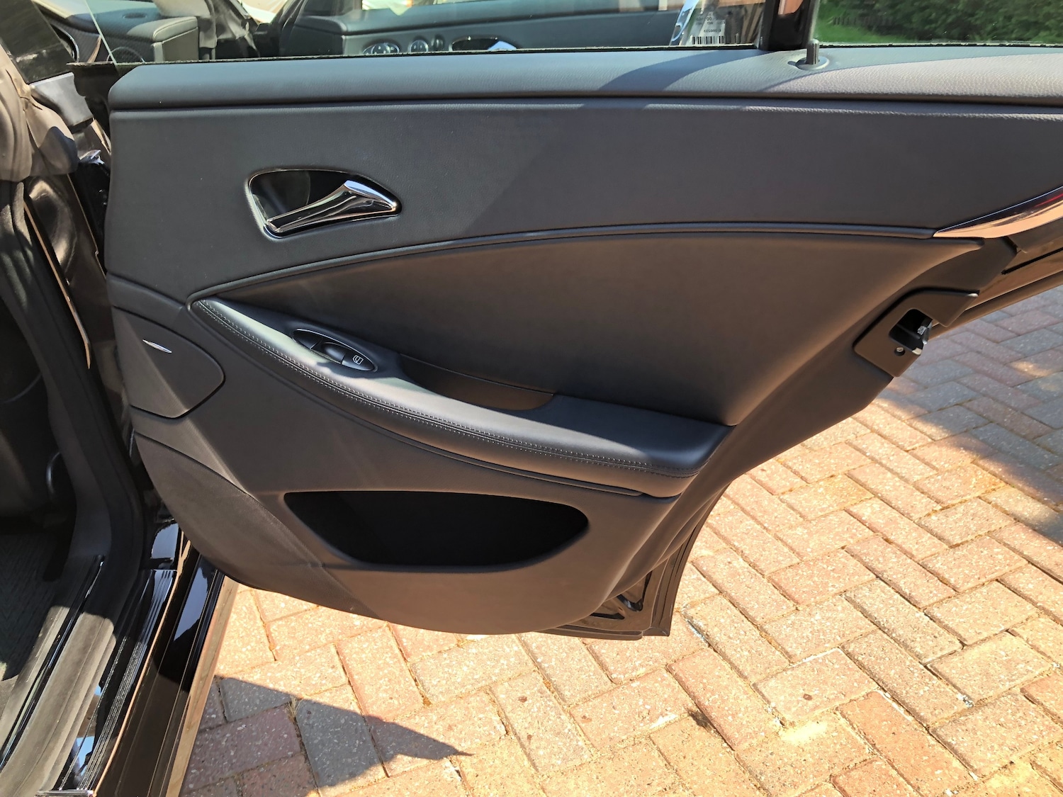 Used Mercedes-Benz CLS 2005 for sale - 77104125: Photo 84