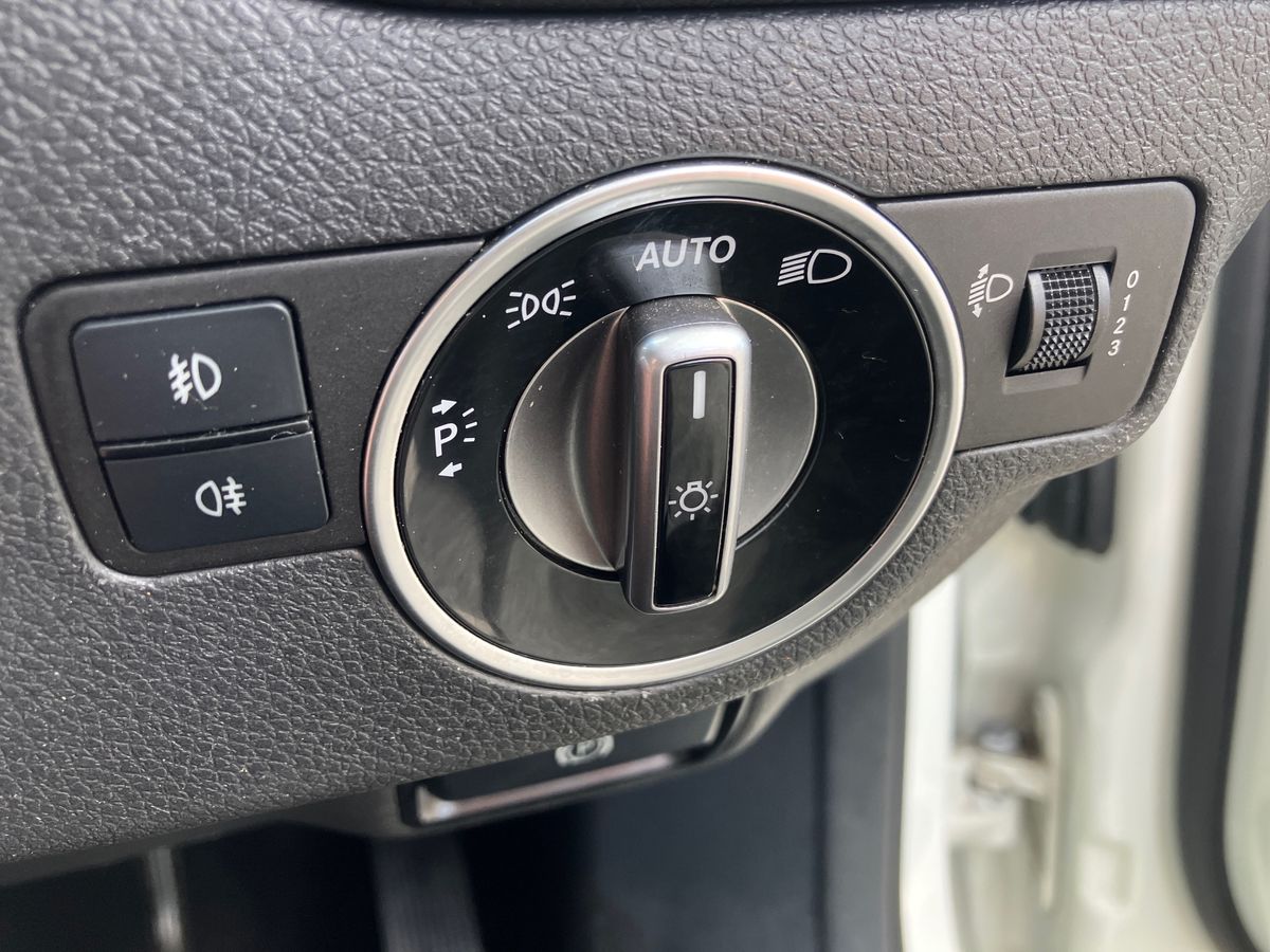 Used Mercedes-Benz GLA 2017 for sale - 75824344: Photo 35
