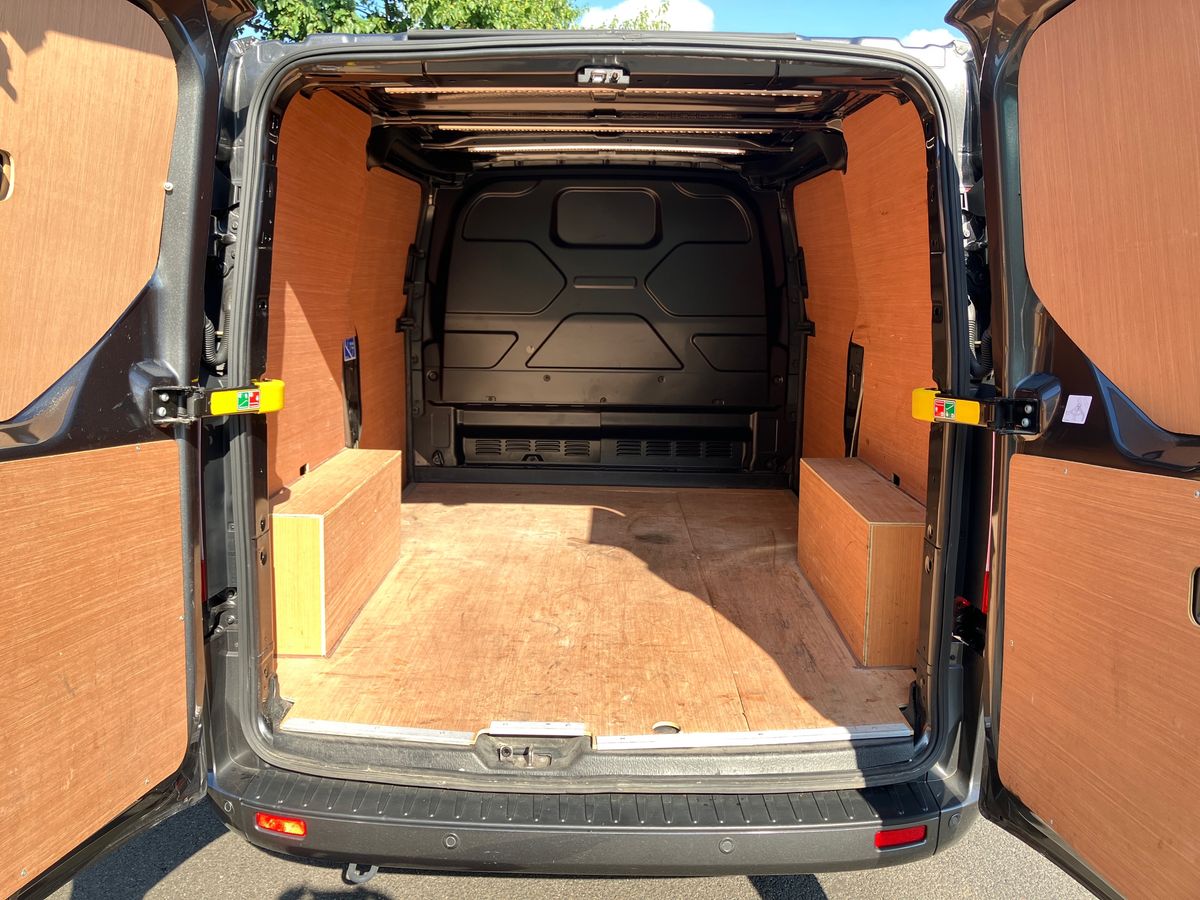 Used Ford Transit Custom 2023 for sale - 75904035: Photo 18