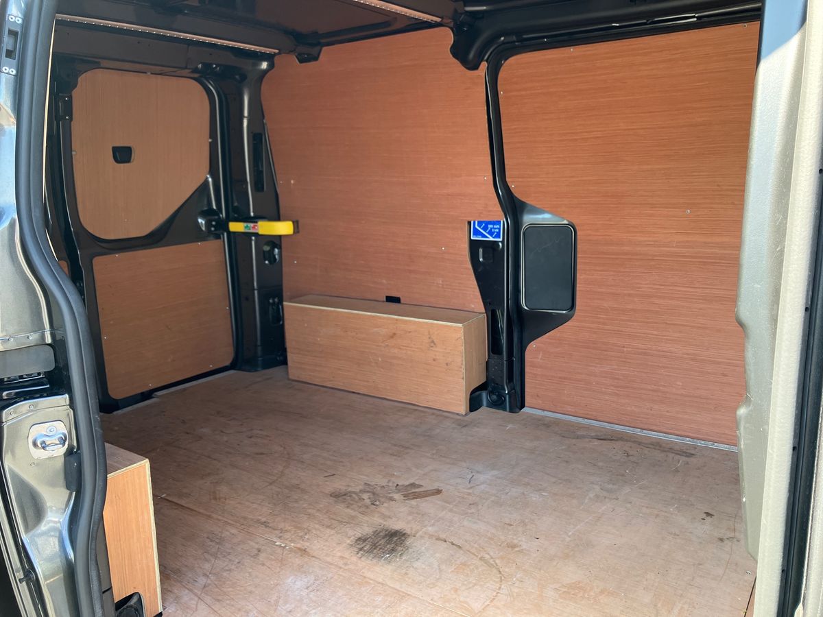 Used Ford Transit Custom 2023 for sale - 75904035: Photo 29