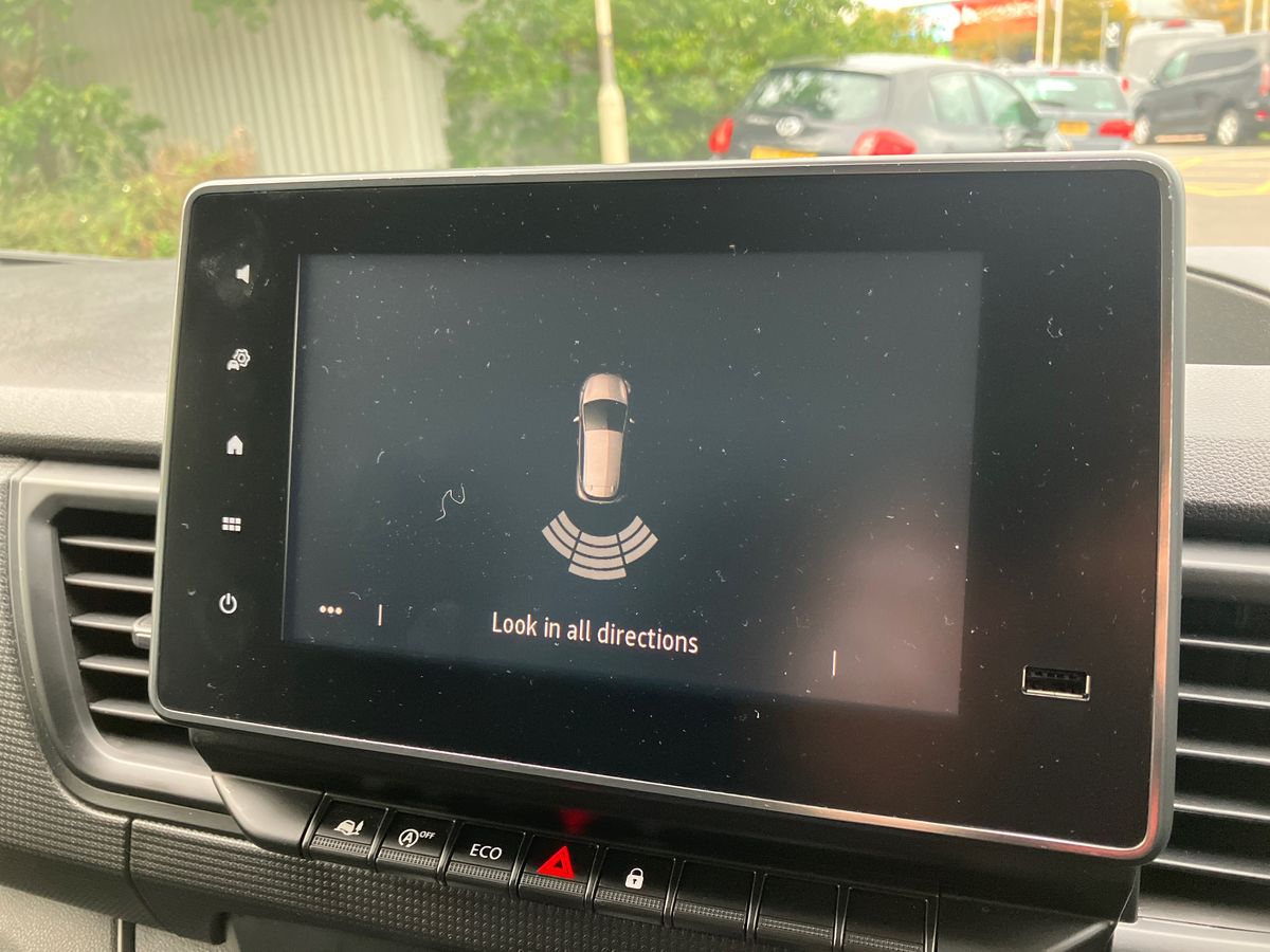 Used Renault Trafic 2022 for sale - 76142067: Photo 11