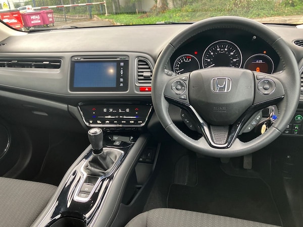 Used Honda HR-V 2017 for sale - 76090410: Photo 17