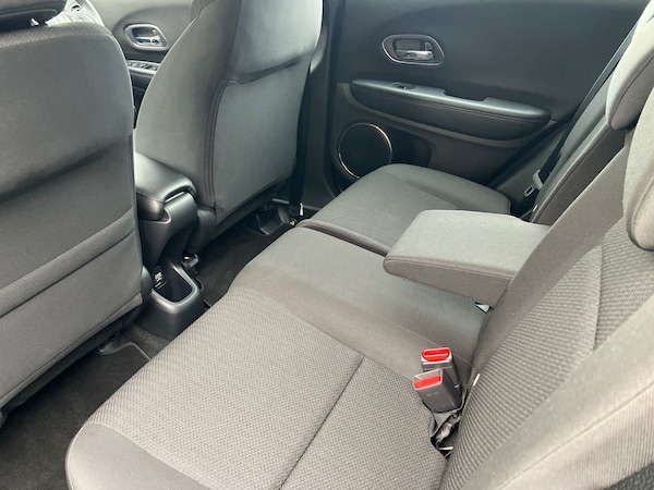 Used Honda HR-V 2017 for sale - 76090410: Photo 33