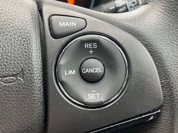 Used Honda HR-V 2017 for sale - 76090410: Photo 38