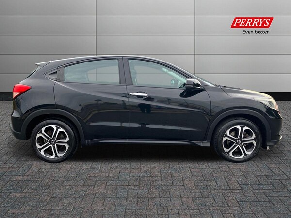 Used Honda HR-V 2017 for sale - 76090410: Photo 3