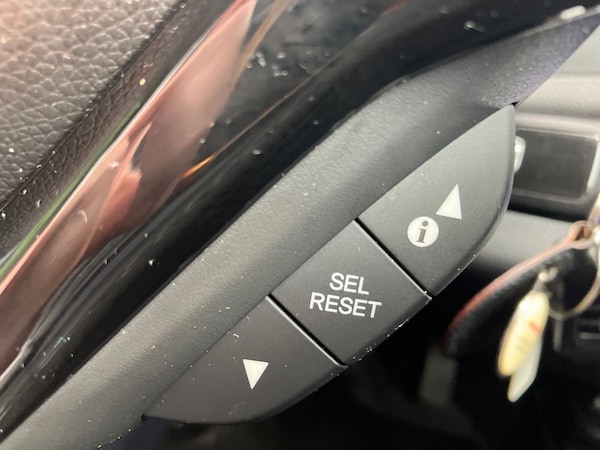 Used Honda HR-V 2017 for sale - 76090410: Photo 42