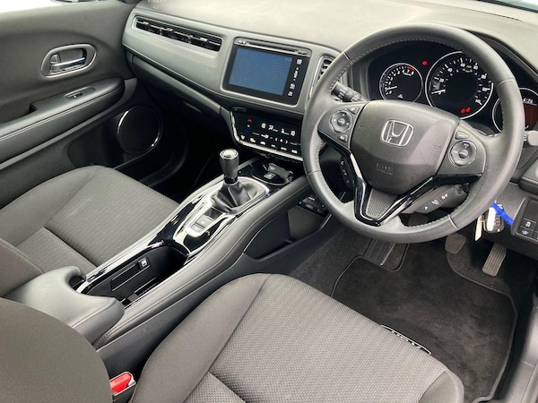 Used Honda HR-V 2017 for sale - 76090410: Photo 9