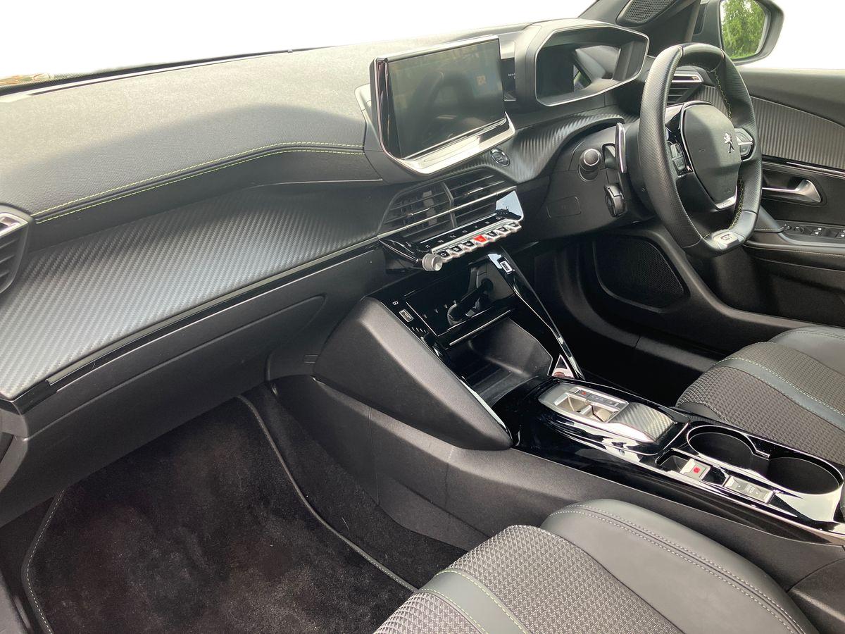 Used Peugeot 2008 2023 for sale - 76220089: Photo 6