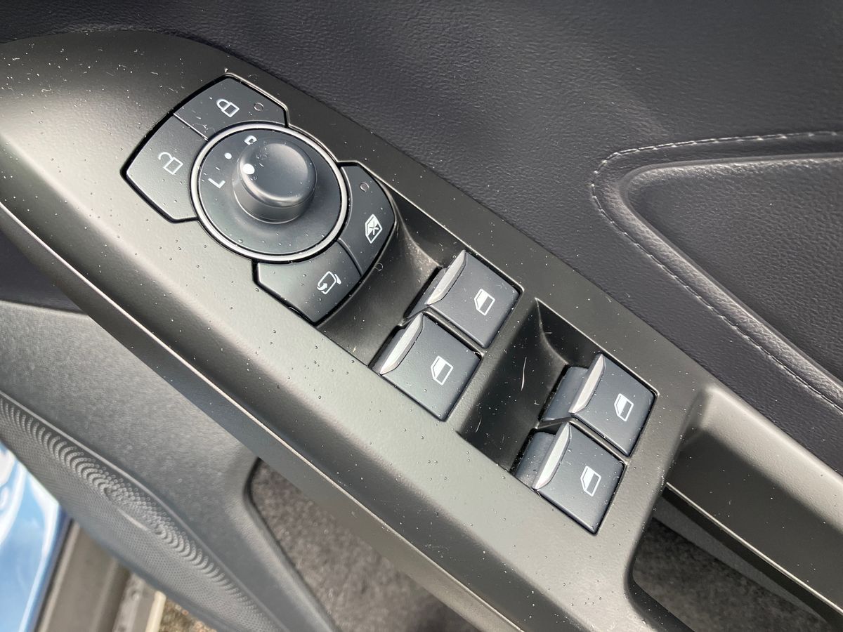 Used Ford Focus 2023 for sale - 75995987: Photo 19