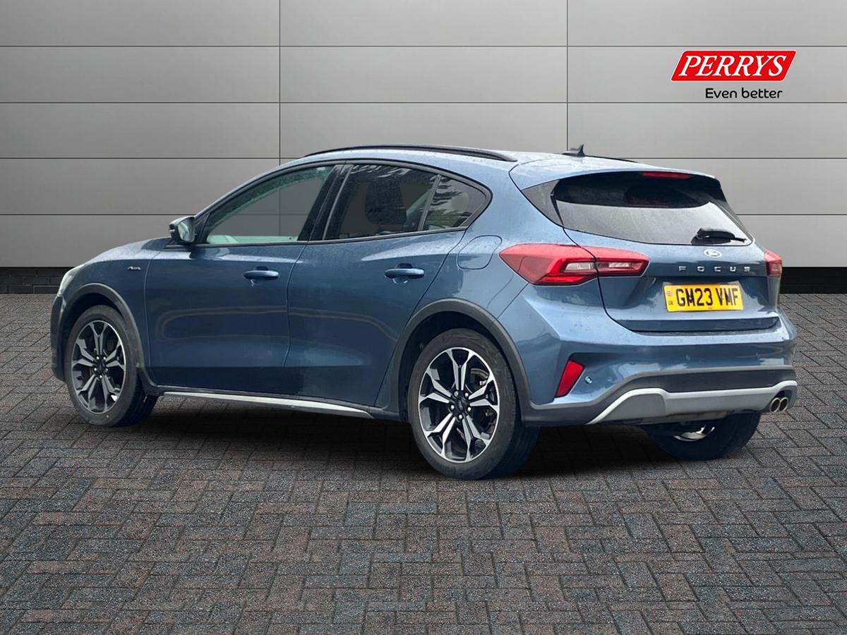 Used Ford Focus 2023 for sale - 75995987: Photo 2