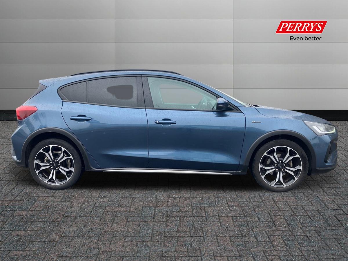 Used Ford Focus 2023 for sale - 75995987: Photo 4