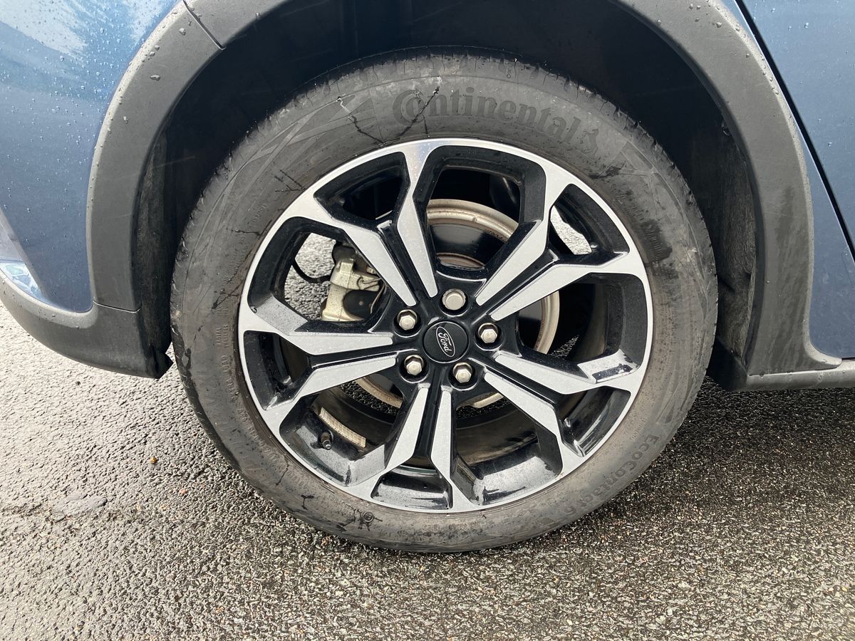 Used Ford Focus 2023 for sale - 75995987: Photo 8