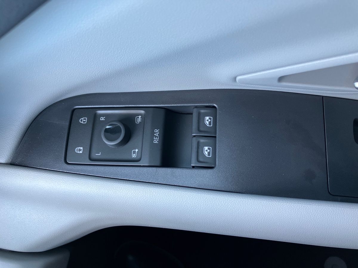 Used Ford Explorer 2025 for sale - 76097377: Photo 18