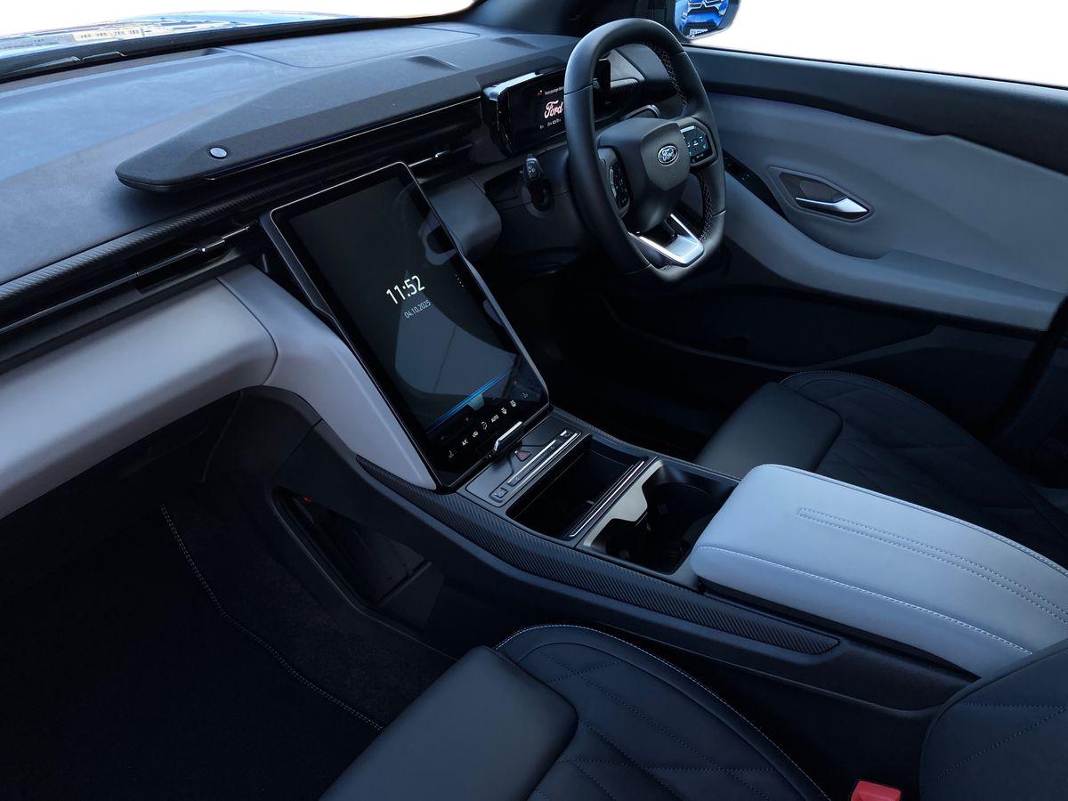 Used Ford Explorer 2025 for sale - 76097377: Photo 6