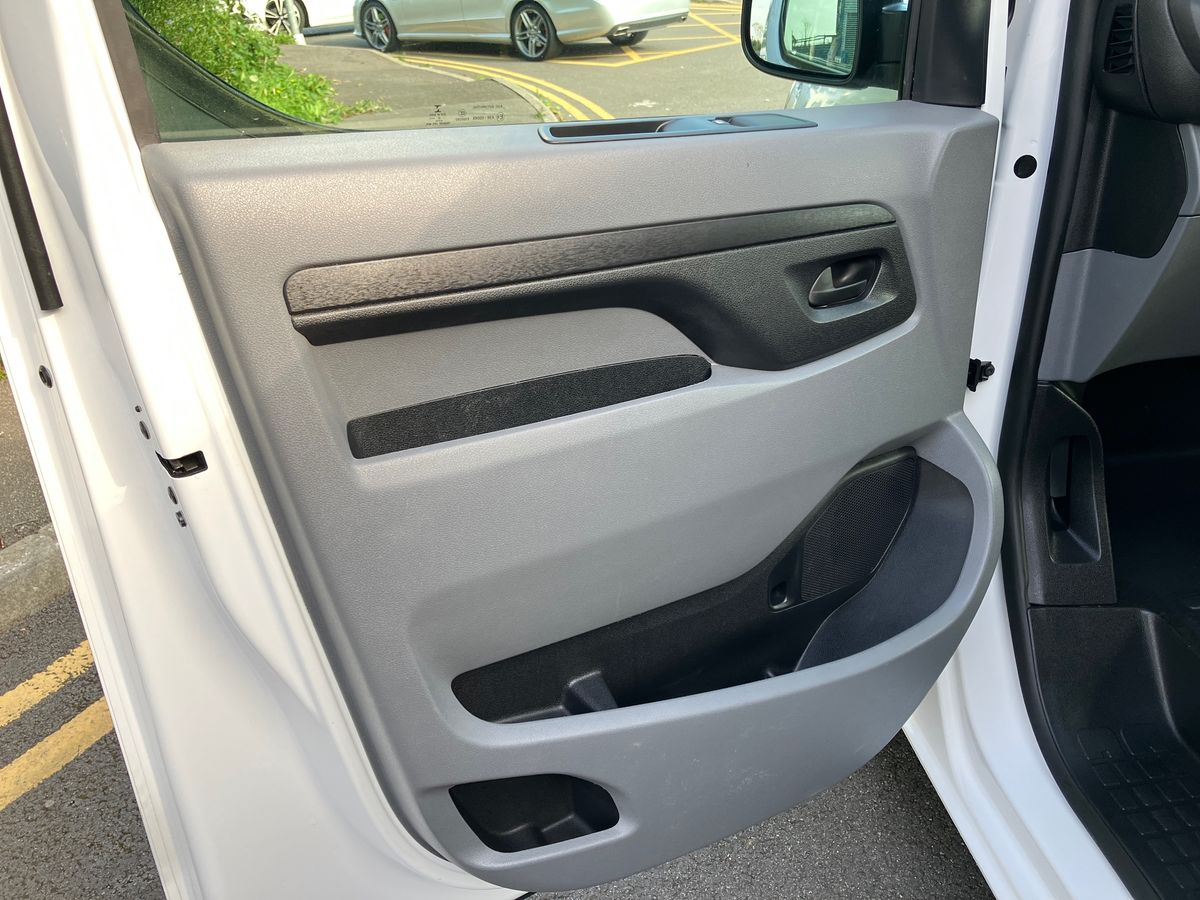 Used Peugeot Expert 2023 for sale - 75945729: Photo 30