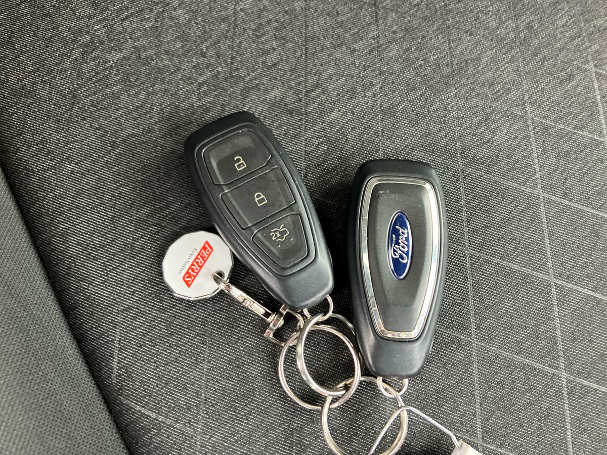 Used Ford Fiesta 2020 for sale - 76706880: Photo 41