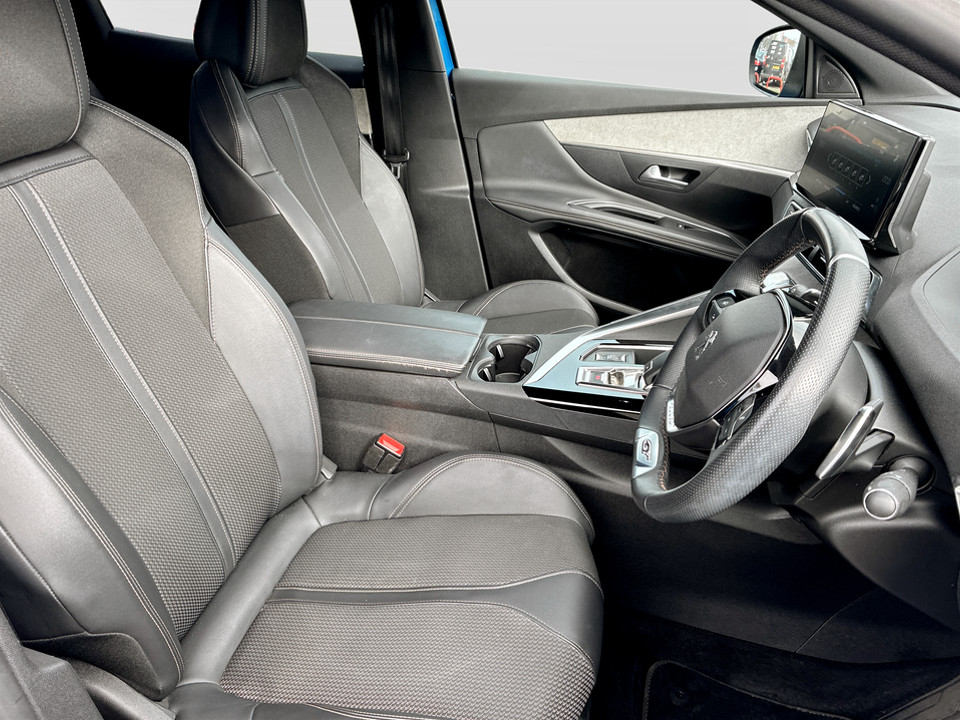 Used Peugeot 3008 2023 for sale - 77629635: Photo 24