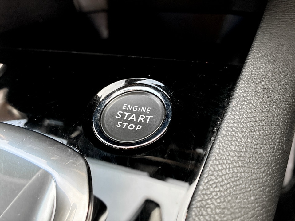 Used Peugeot 3008 2023 for sale - 77629635: Photo 32