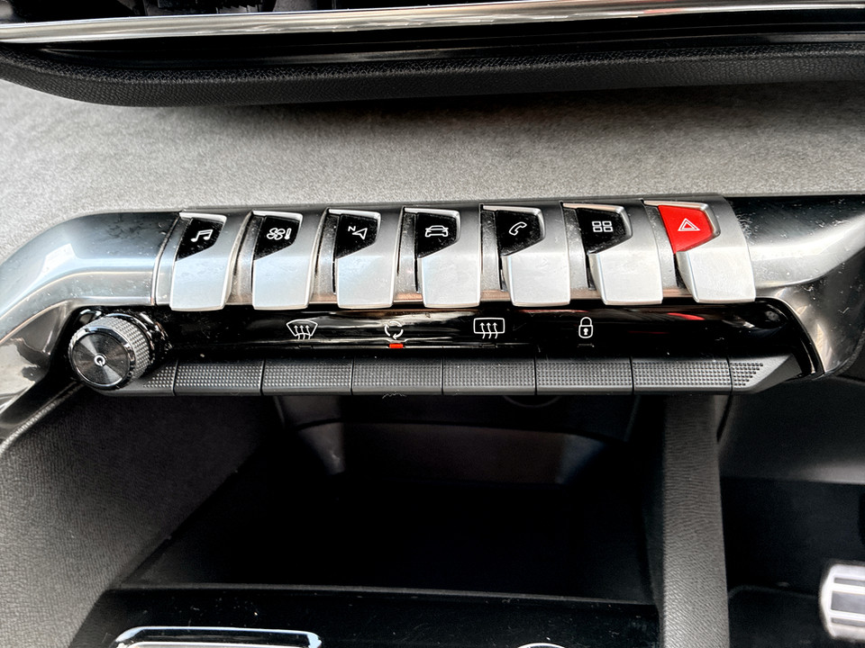 Used Peugeot 3008 2023 for sale - 77629635: Photo 33