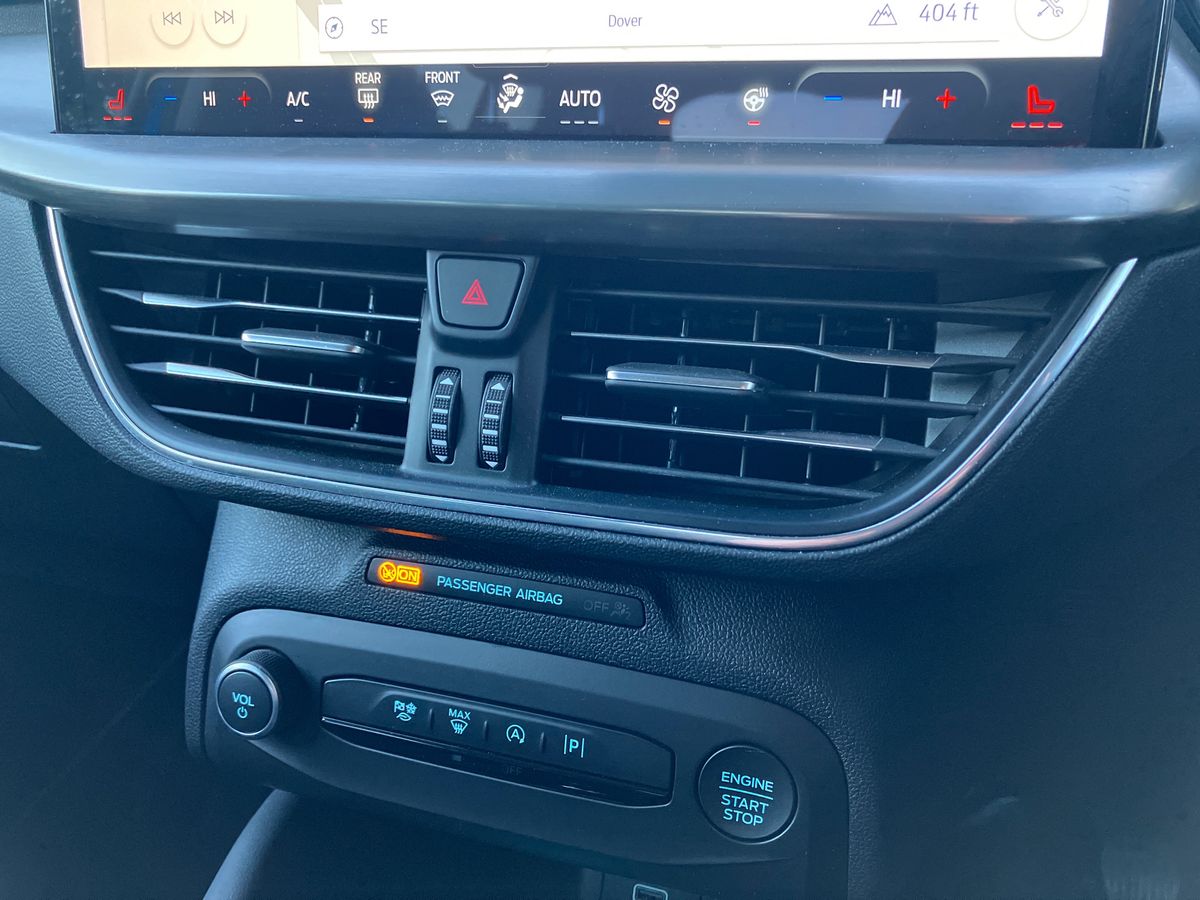 Used Ford Focus 2023 for sale - 76611948: Photo 13