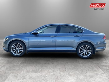 Used Volkswagen Passat 2018 for sale - 79271208: Photo
