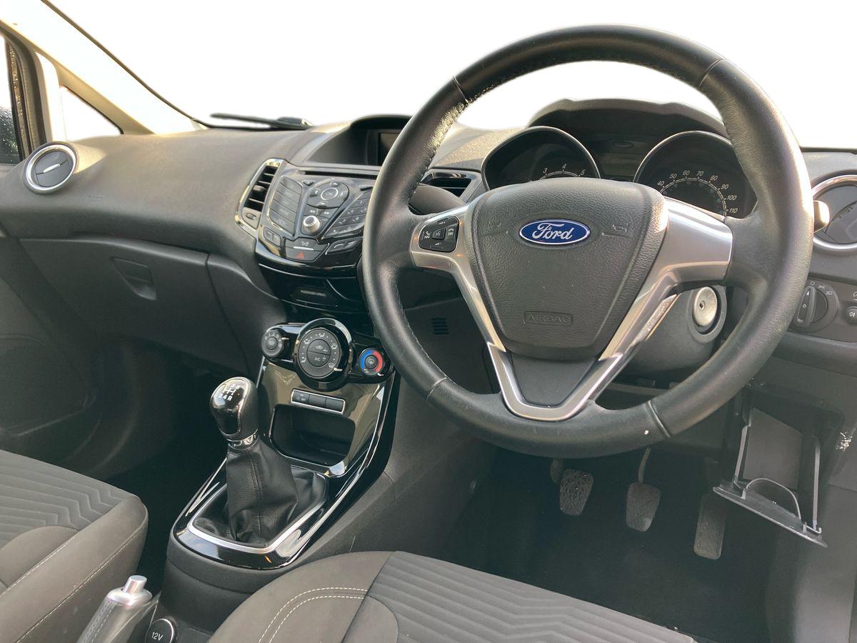 Used Ford Fiesta 2016 for sale - 77159504: Photo 10