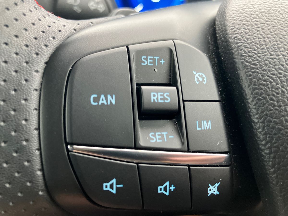 Used Ford Focus 2022 for sale - 76288175: Photo 16