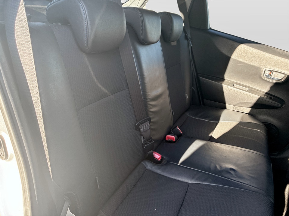 Used Toyota Yaris 2012 for sale - 77916599: Photo 14