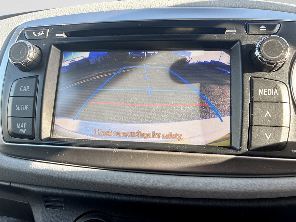 Used Toyota Yaris 2012 for sale - 77916599: Photo 21